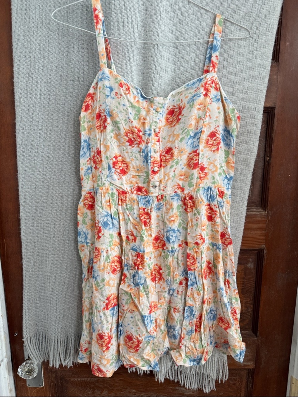Floral Button-Front Sundress in Cream, Red & Blue. XL. Derek Heart